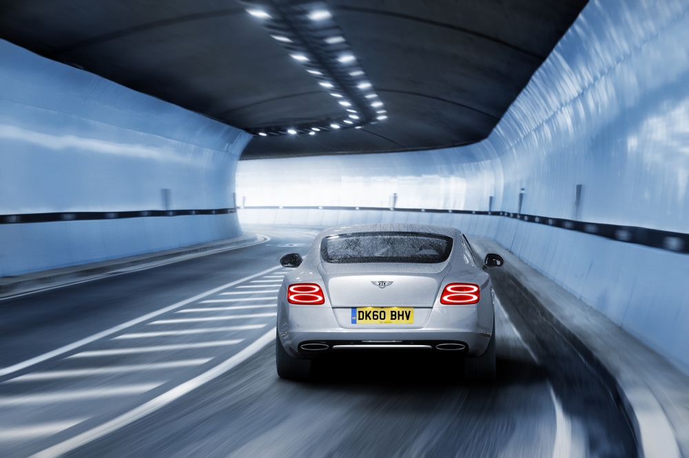 Czterodrzwiowe coupe Bentley`a w 2018 roku