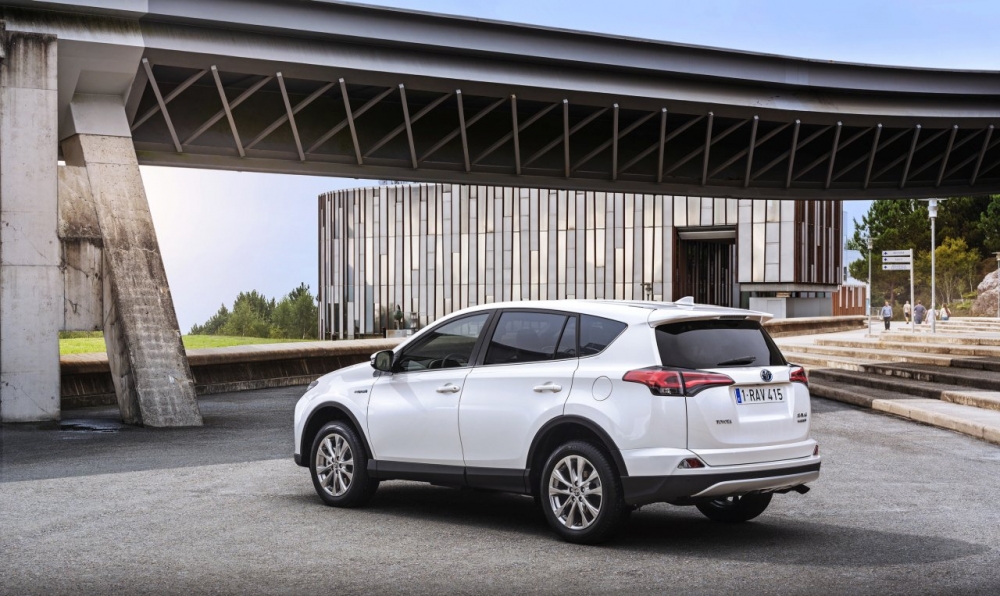 Toyota RAV4 Hybrid: tak mocna jeszcze nie była