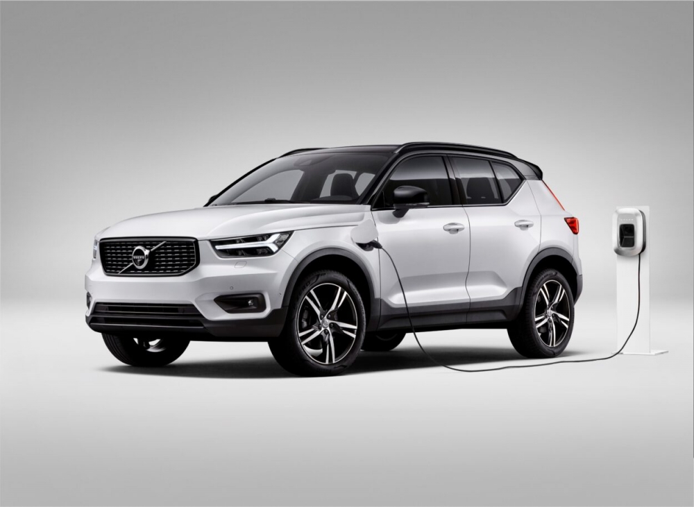 Volvo XC40 Recharge T5 plug-in hybrid [CENA, ZDJĘCIA]