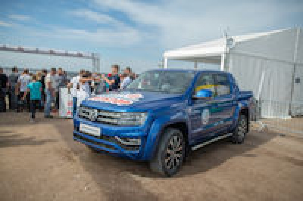 Marka Volkswagen Samochody Użytkowe partnerem logistycznym Red Bull 111 Megawatt