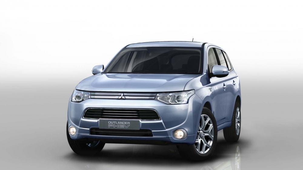 Premiery Mitsubishi w Paryżu