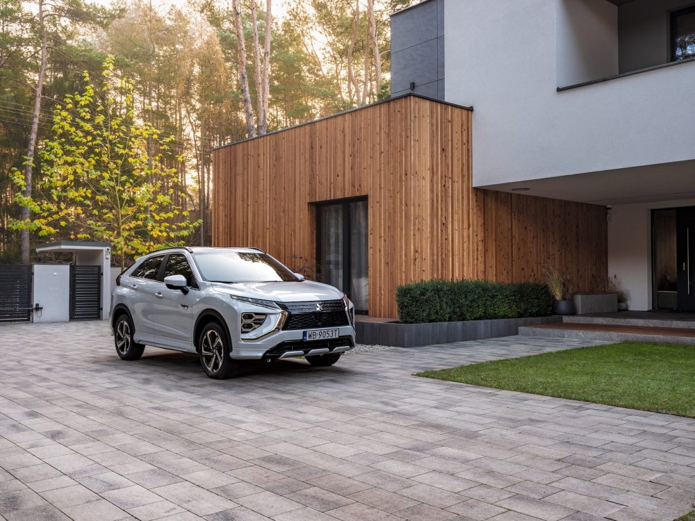 Nowe Mitsubishi Eclipse Cross PHEV w Polskich salonach