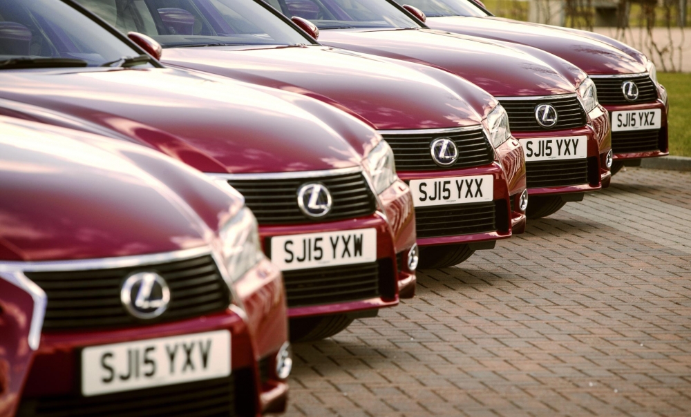 Lexus podbija nowe rynki