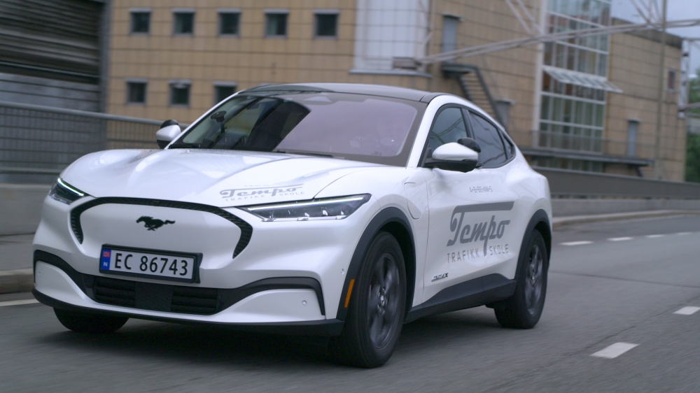 Ford Mustang Mach-E pomaga przygotować nowych kierowców do wejścia w epokę samochodów elektrycznych