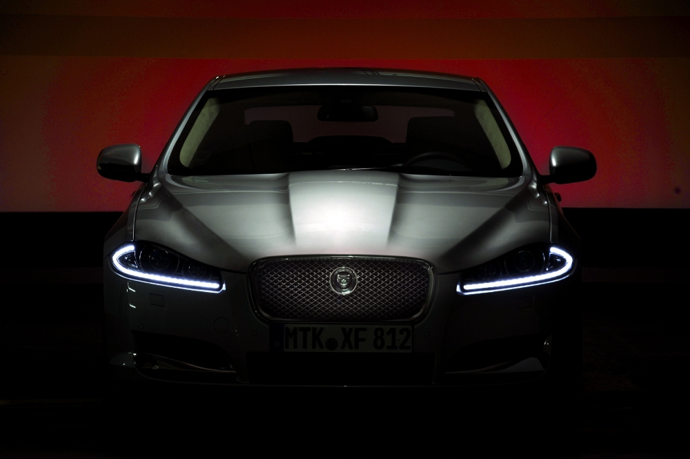 Jaguar XF Sportbrake bez kamuflażu