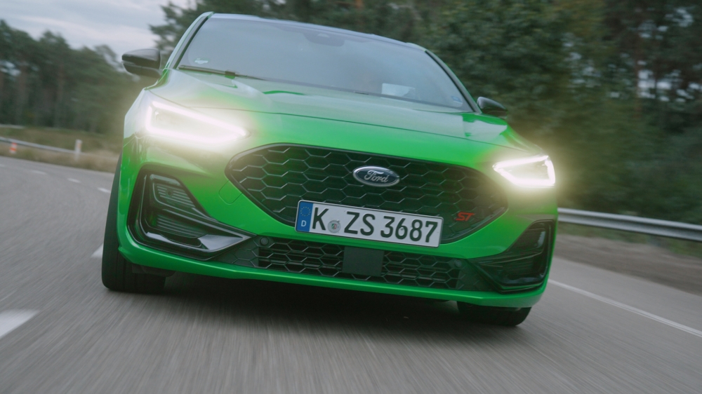 Nowy pakiet Performance w Focusie ST. Ford wyznacza wyższe standardy jazdy sportowym hot-hatchem