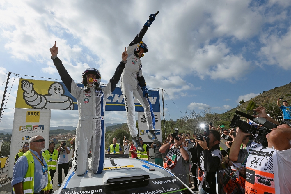 Ogier i Ingrassia obronili z Volkswagenem tytuł Rajdowych Mistrzów Świata