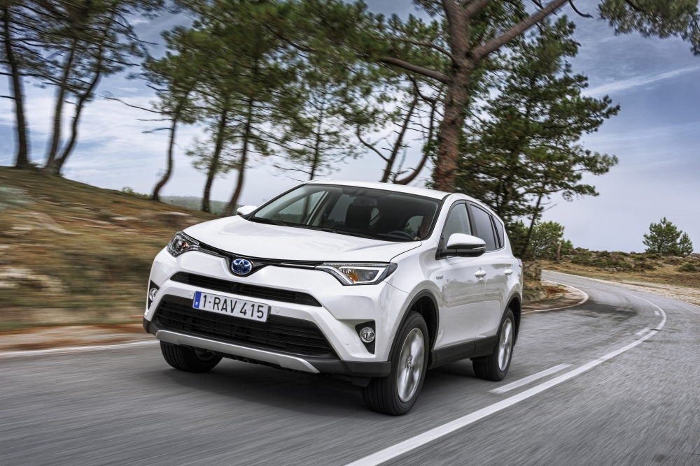 Toyota RAV4 w elitarnej klasie Top Safety Pick+
