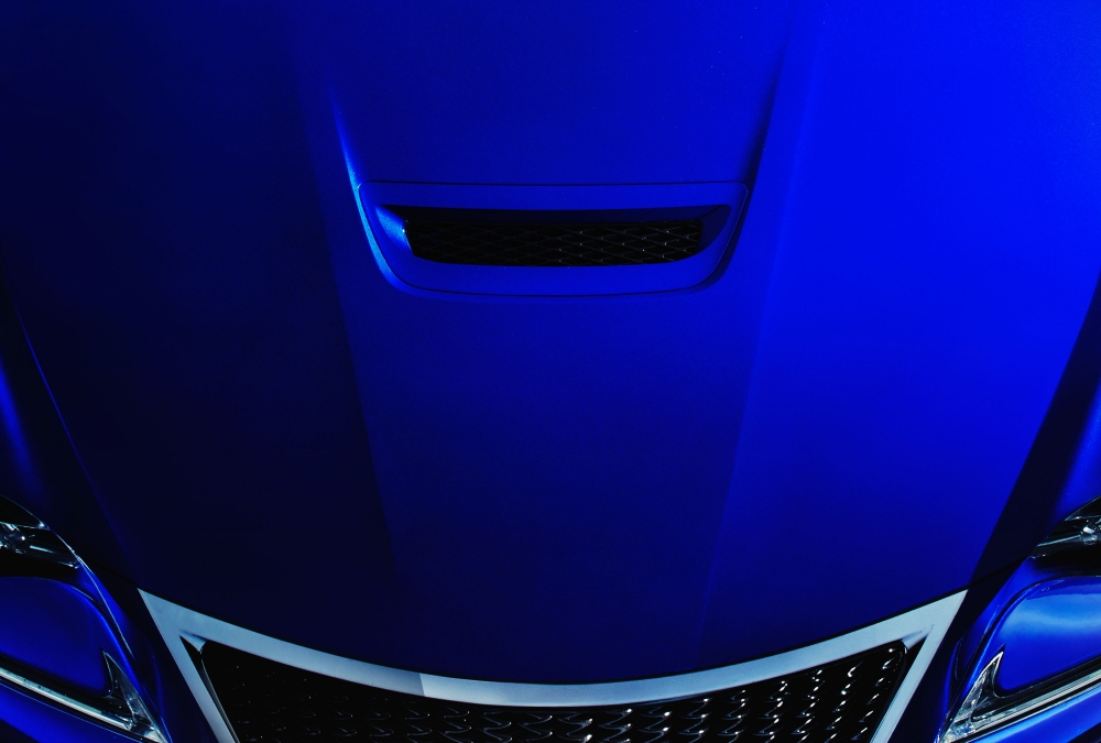 Lexus RC F patroluje ulice Dubaju