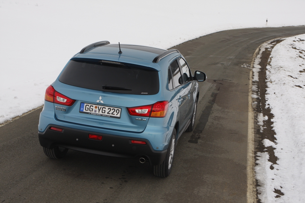 Bezpieczna jesień i zima z Mitsubishi