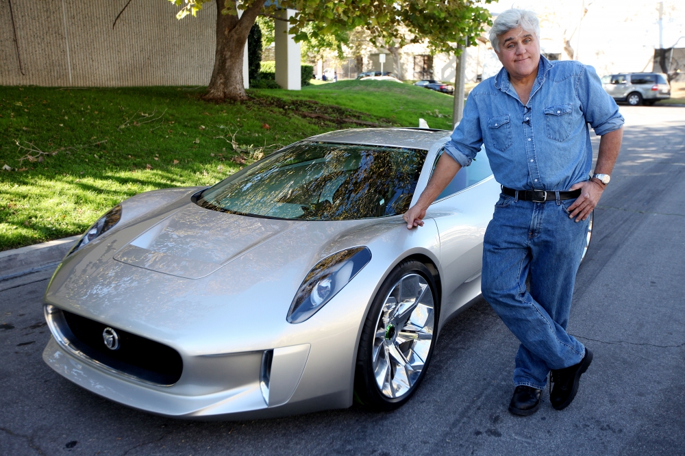 Jay Leno testuje Jaguara C-X75