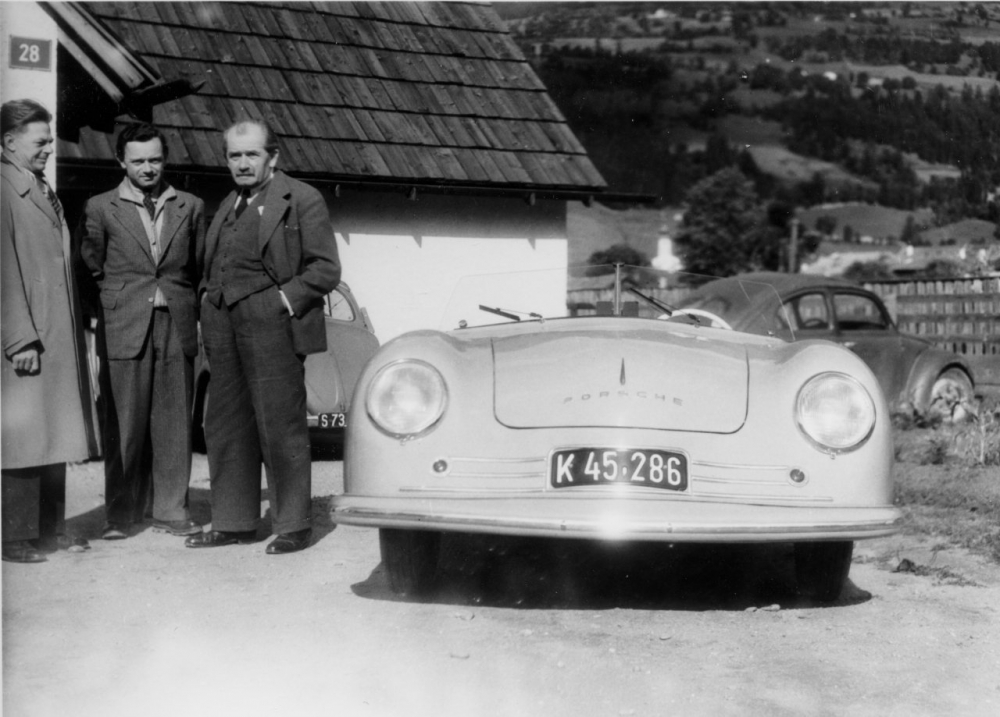 Pierwsze sportowe Porsche w historii od niedzieli w Warszawie!