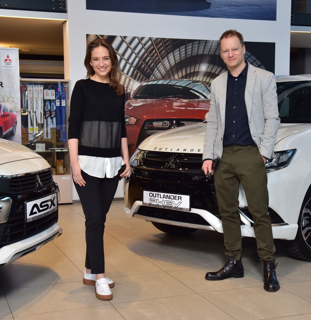 Maciej Stuhr i Anna Cieślak w nowych modelach Mitsubishi