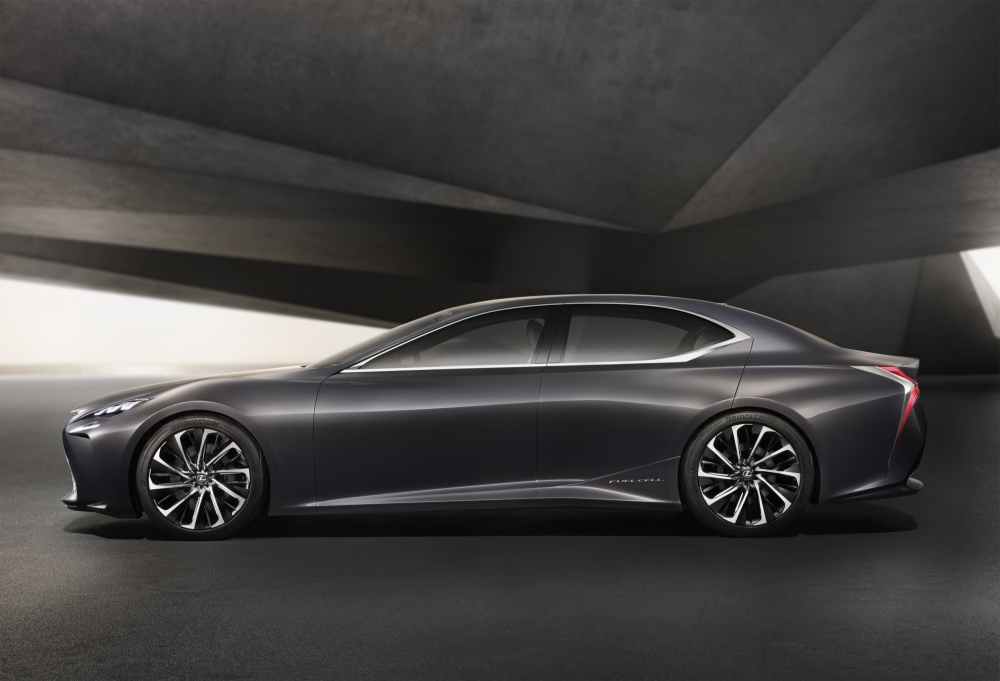 Lexus LF-FC debiutuje w Tokio