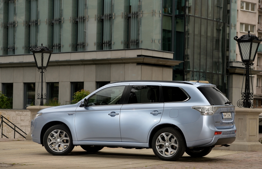 Outlander PHEV numerem 1 w Wielkiej Brytanii