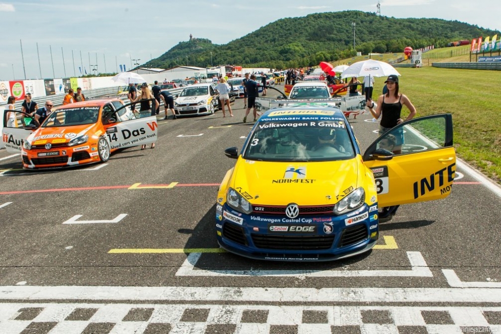 Volkswagen Castrol Cup 2014 - walka o tytuł jeszcze bez rozstrzygnięcia