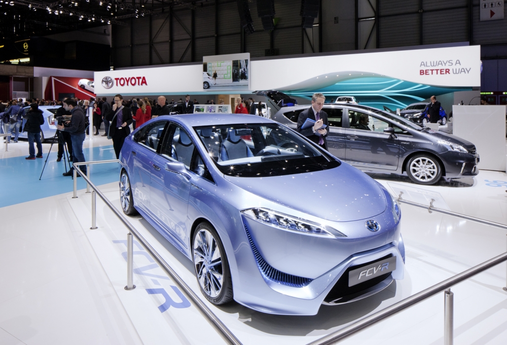 Ekologicznie i sportowo - Toyota w Genewie