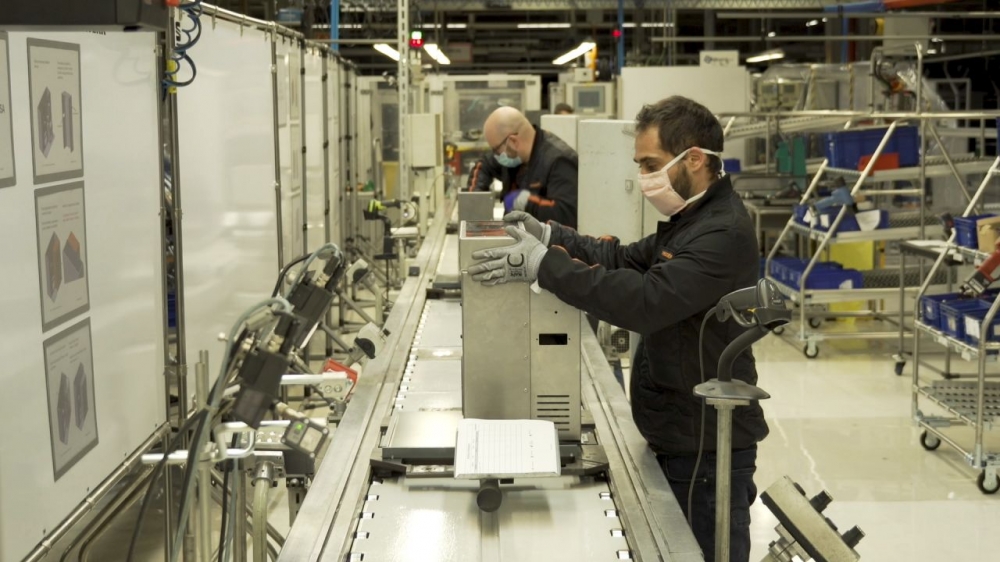 SEAT rozpoczął produkcję respiratorów