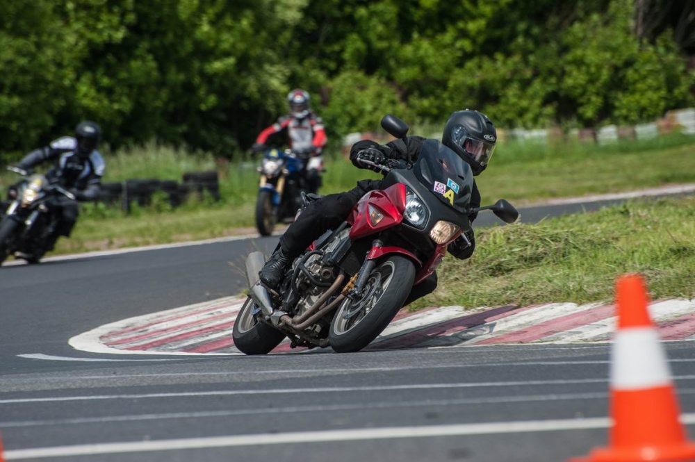 Honda Fun & Safety inauguruje motocyklowe imprezy na nowym torze w Toruniu