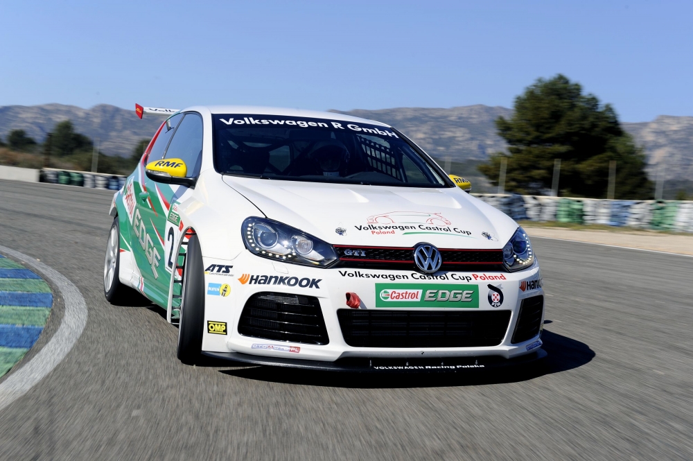 Wyścigowe Golfy na torze F1