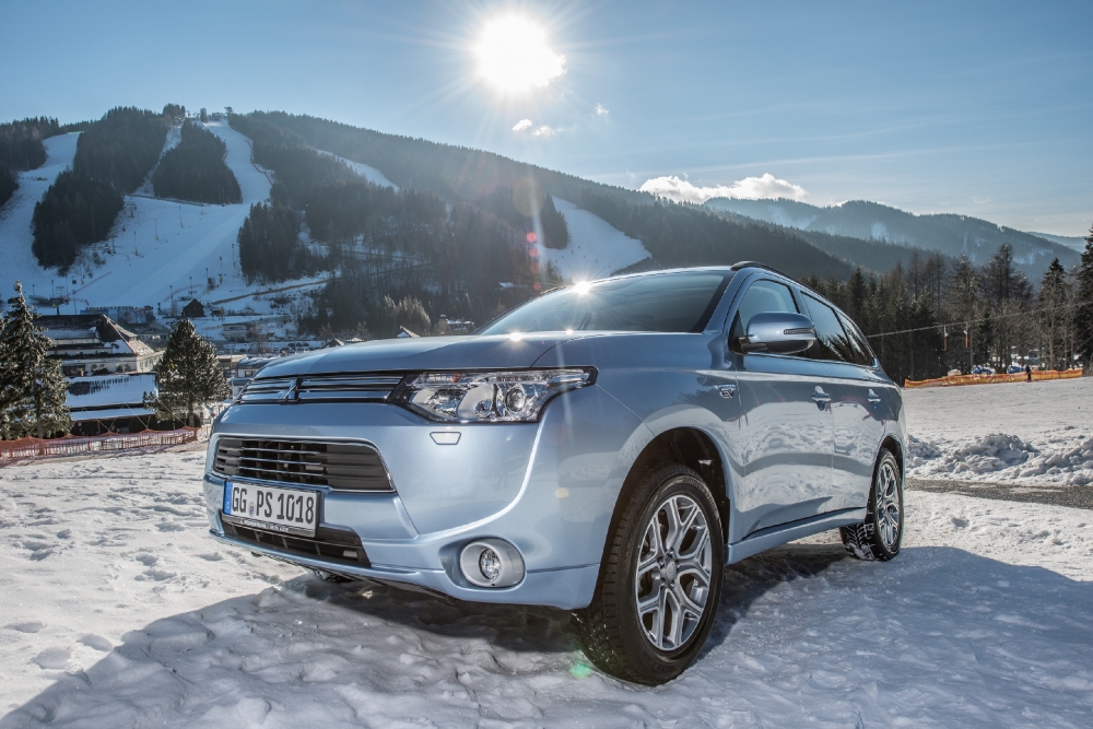 Mitsubishi Outlander PHEV w Genewie - zapowiedź