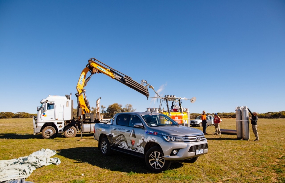 Toyota Hilux pomogła ustanowić balonowy rekord świata