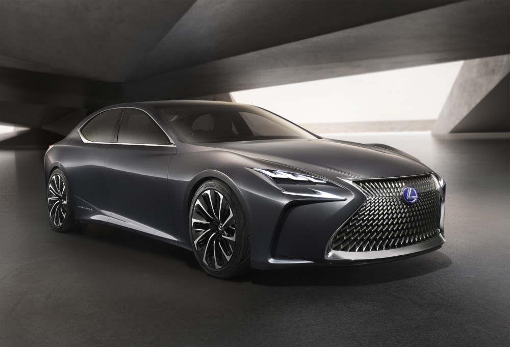 Wodorowy Lexus w sprzedaży już w 2020 roku