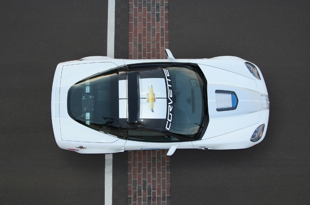 Corvette ZR1 2013 poprowadzi wyścig Indianapolis 500