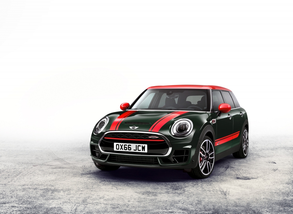 MINI na salonie Paris Motor Show 2016