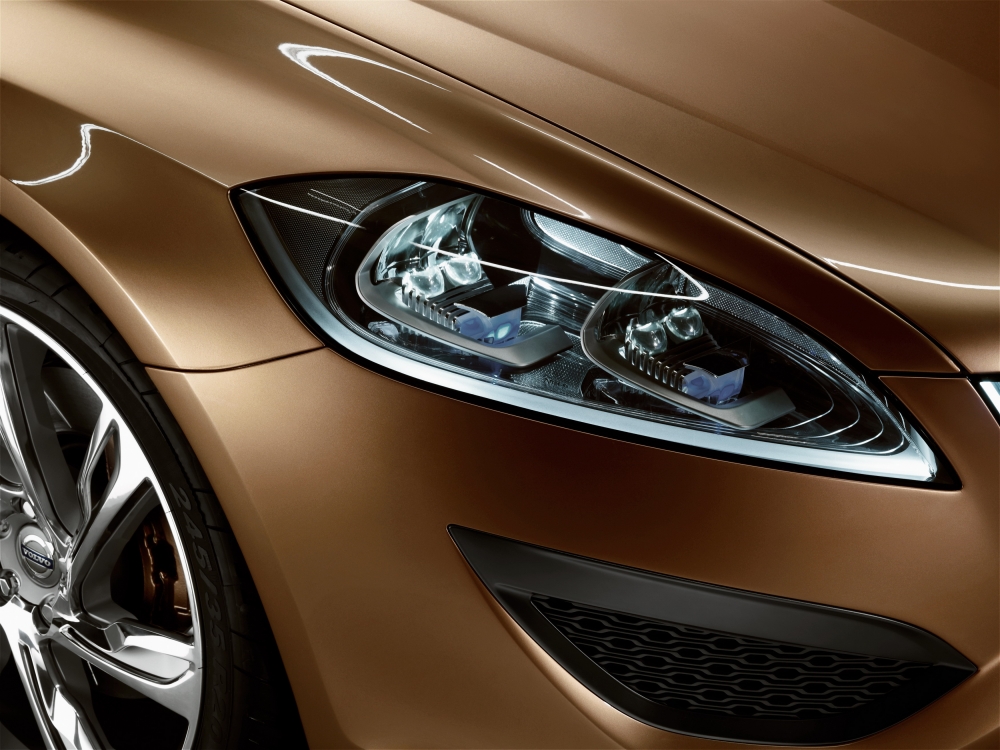 Volvo S60 z silnikiem T6 i napędem AWD