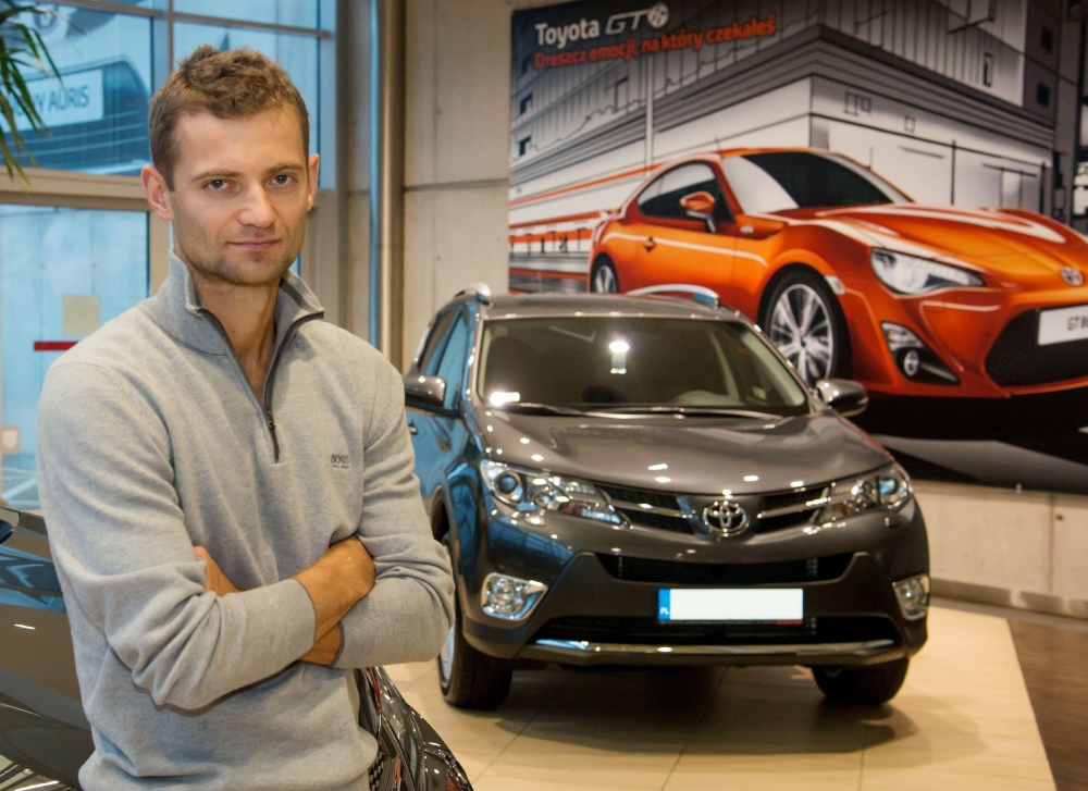 Mariusz Fyrstenberg wybiera Toyotę RAV4
