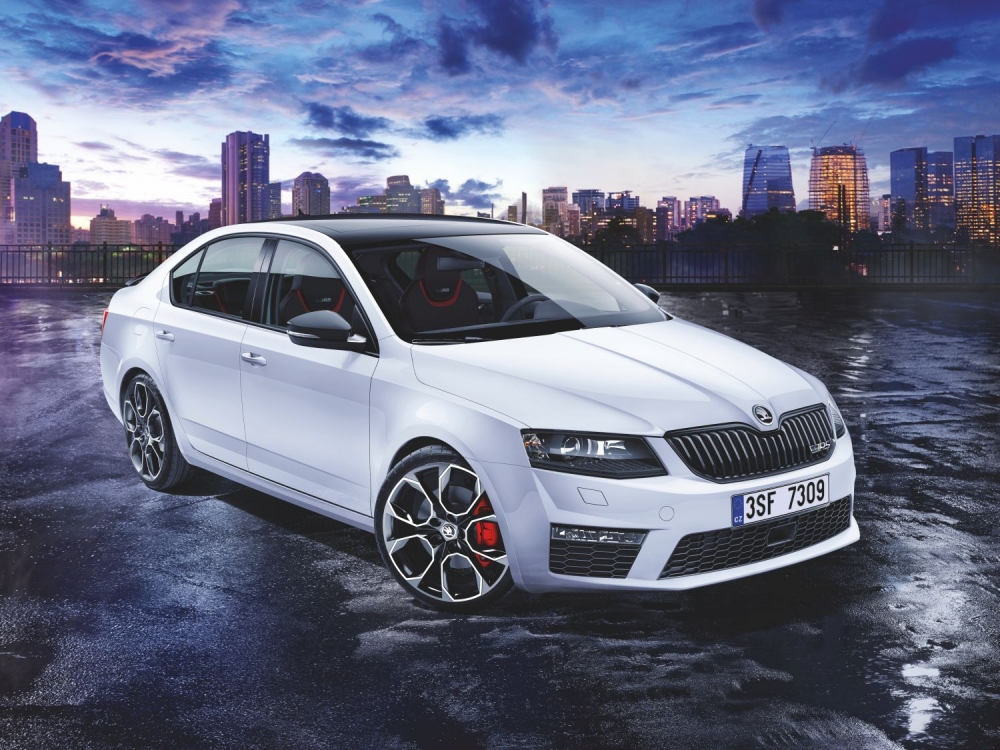 Skoda Octavia RS 230: ocieka mocą