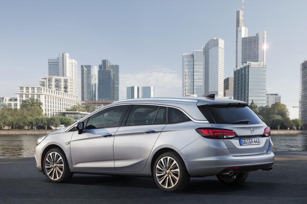 Opel Astra Sports Tourer: nagroda w plebiscycie Auto Lider 2015
