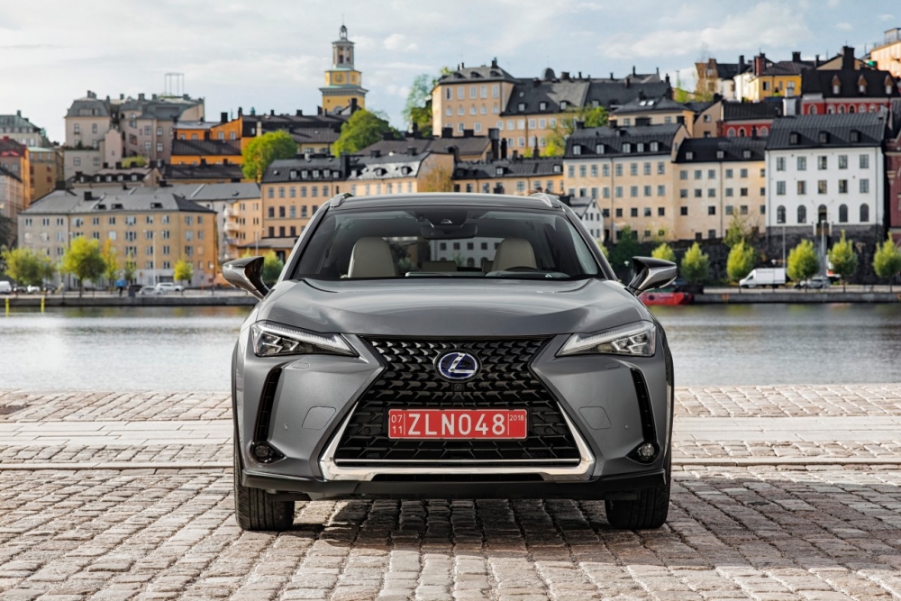 Lexus UX: przełomowa aerodynamika nowego crossovera 