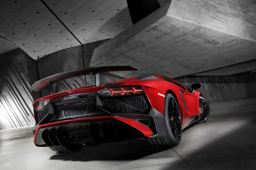 Aventador Superveloce Roadster: debiut w Pebble Beach
