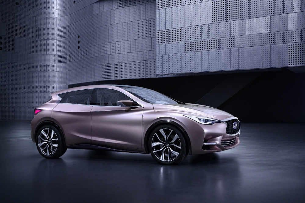 Infiniti Q30 - pierwsze zdjęcie z przecieku