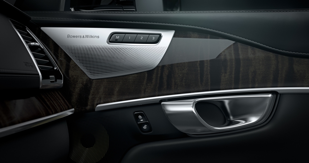 Bowers & Wilkins w XC90