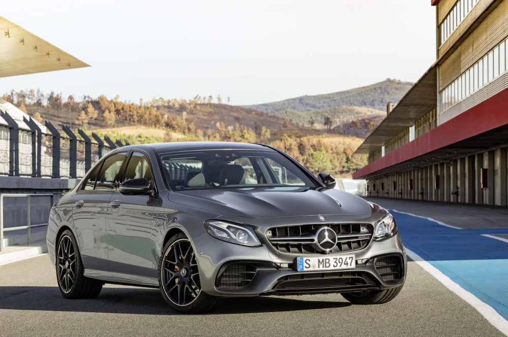 Najmocniejsze limuzyny V8 w klasie premium