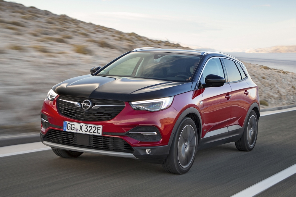 300-konna hybryda Opla jest już dostępna w Polsce! |Opel Grandland X Hybrid4 CENA