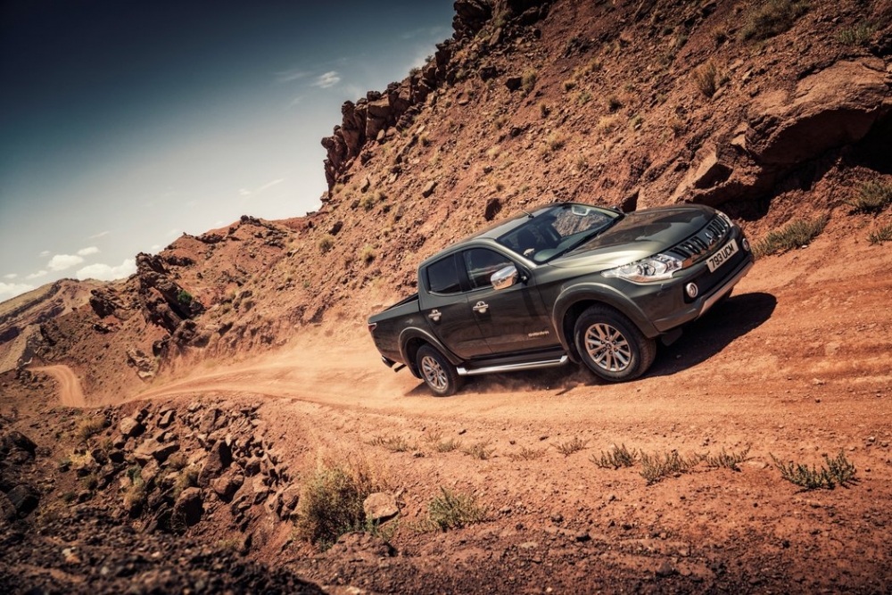 Mitsubishi L200 zdobywa nagrodę Carbuyer 2018