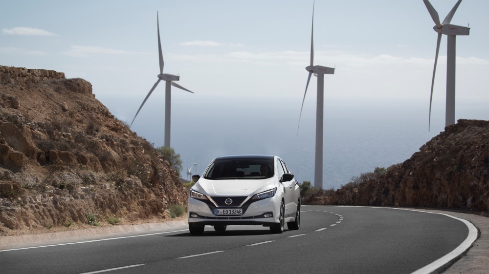 Zaledwie rok od premiery... Nissan LEAF święci triumfy w całej Europie!
