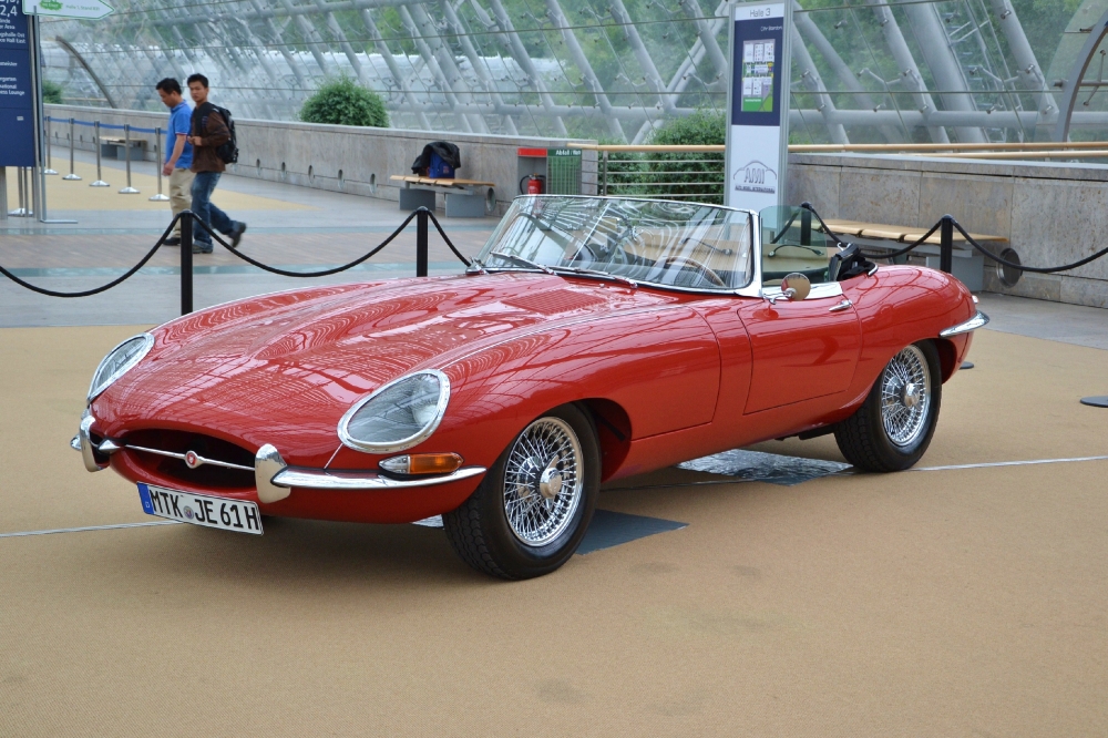60 lat motoryzacji: jubileuszowa wystawa na targach AMI 2012