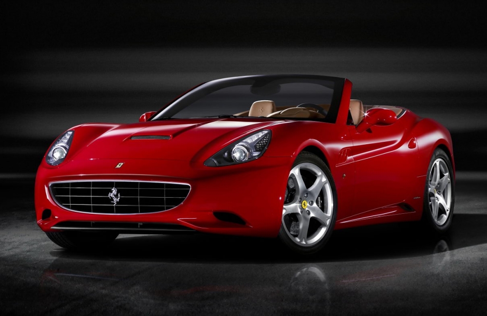 Czerwone Ferrari na zielono 