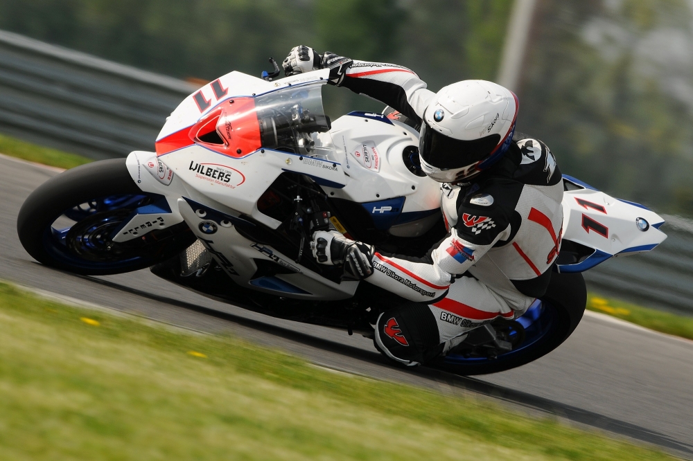 Mocne rozpoczęcie sezonu dla teamu BMW Sikora Motorsport