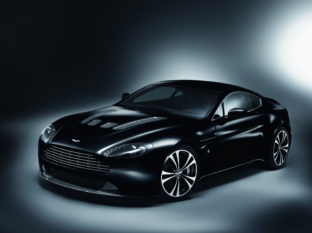 Aston Martin Carbon Black