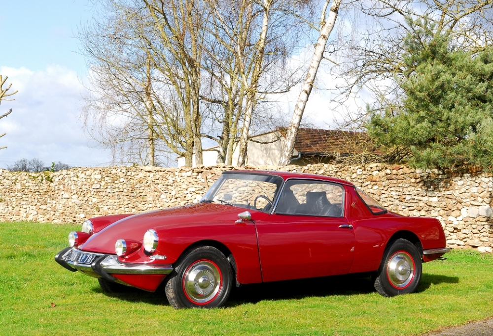Salon Retromobile 2016 - wyjątkowe modele DS i SM
