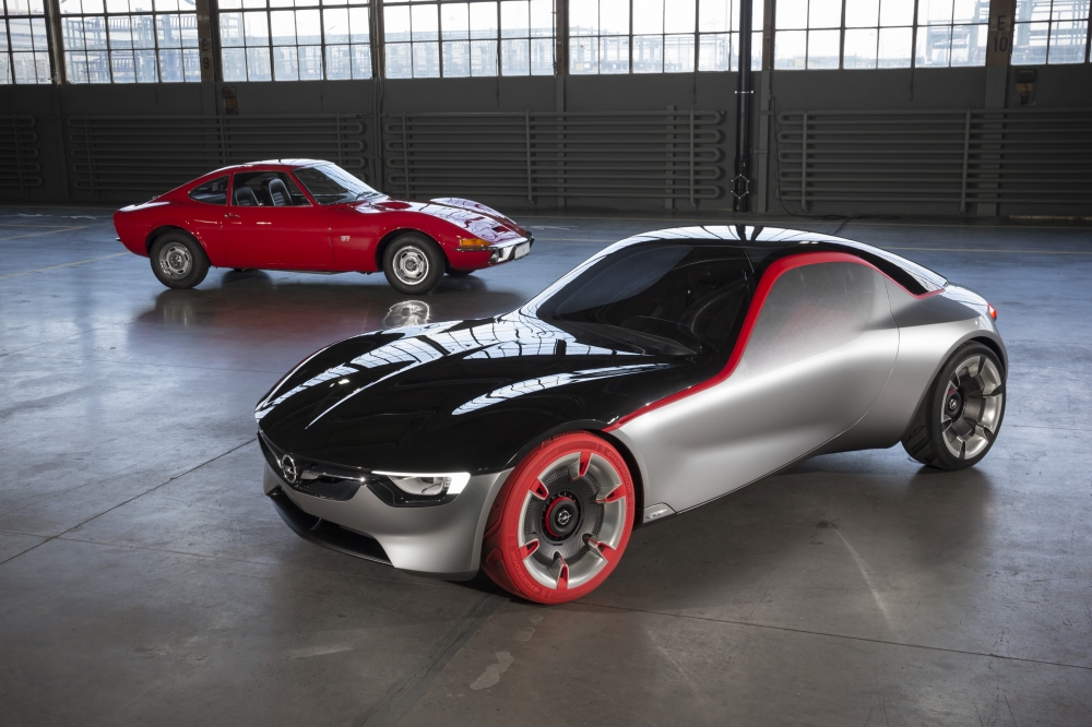 Techno Classica pod urokiem Opla GT