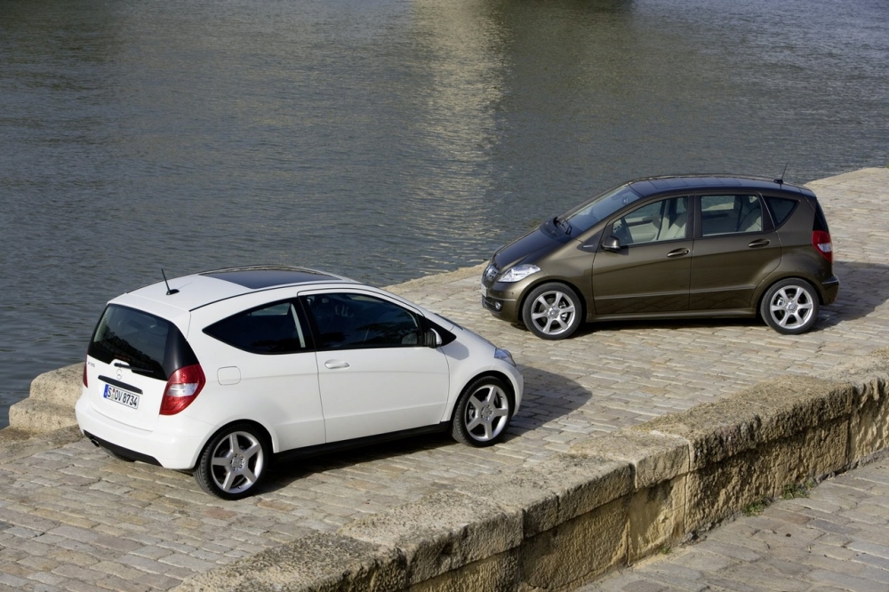 Nowy Mercedes A z perspektywy rowerzysty 