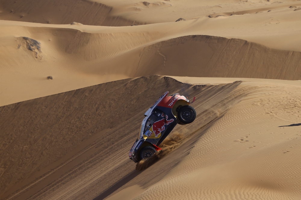 Peterhansel potwierdza potencjał Peugeota 2008 DKR
