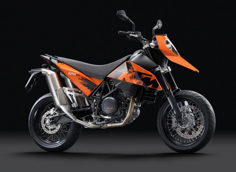 Bajaj wykupi KTM?